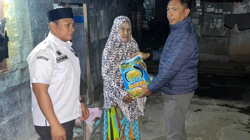 Pj Wali Kota Akbar Ali Turun Langsung Bantu Warga Kurang Mampu di Cappa Galung