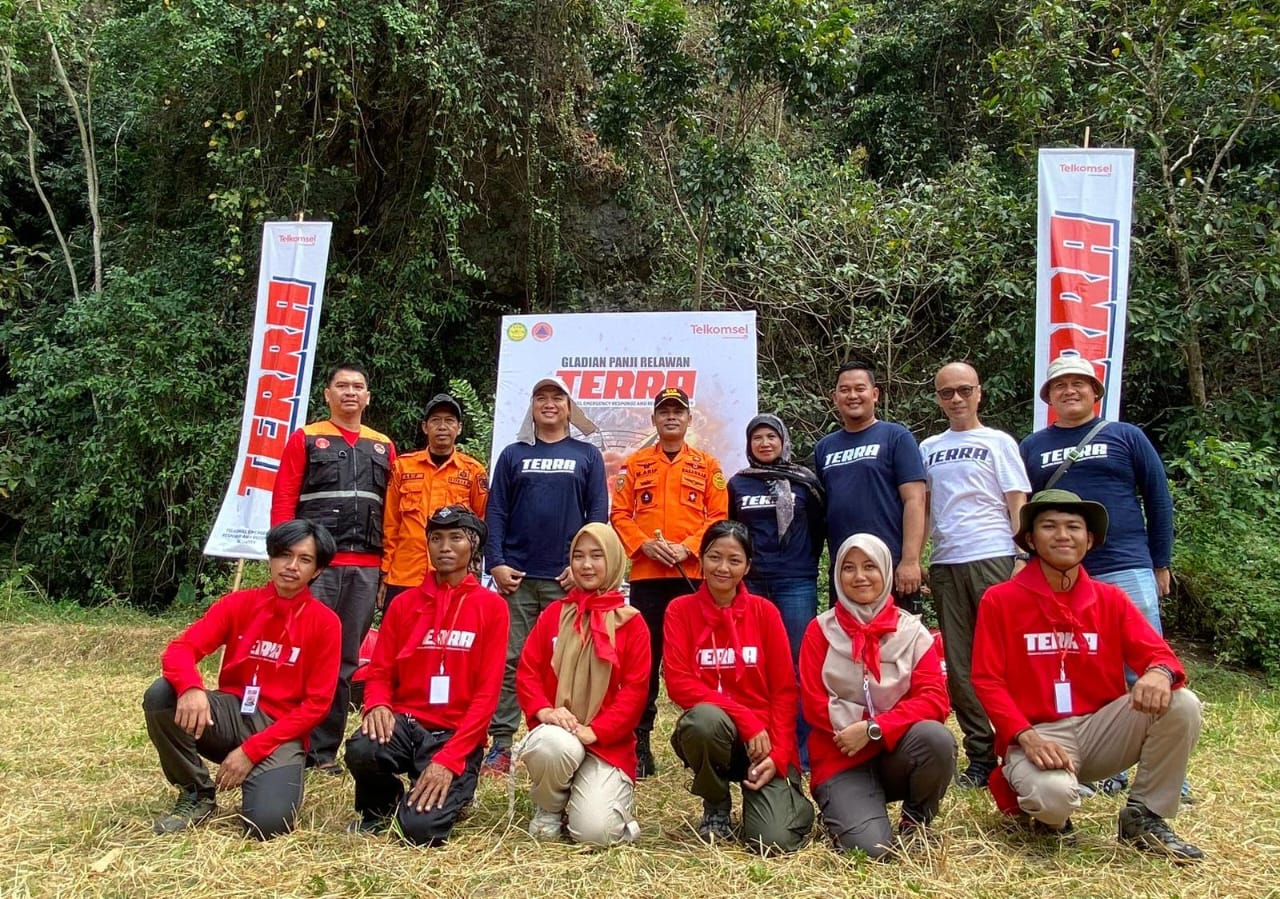 Kesiapsiagaan Bencana Alam, Telkomsel Beri Pelatihan ke Panji Relawan TERRA