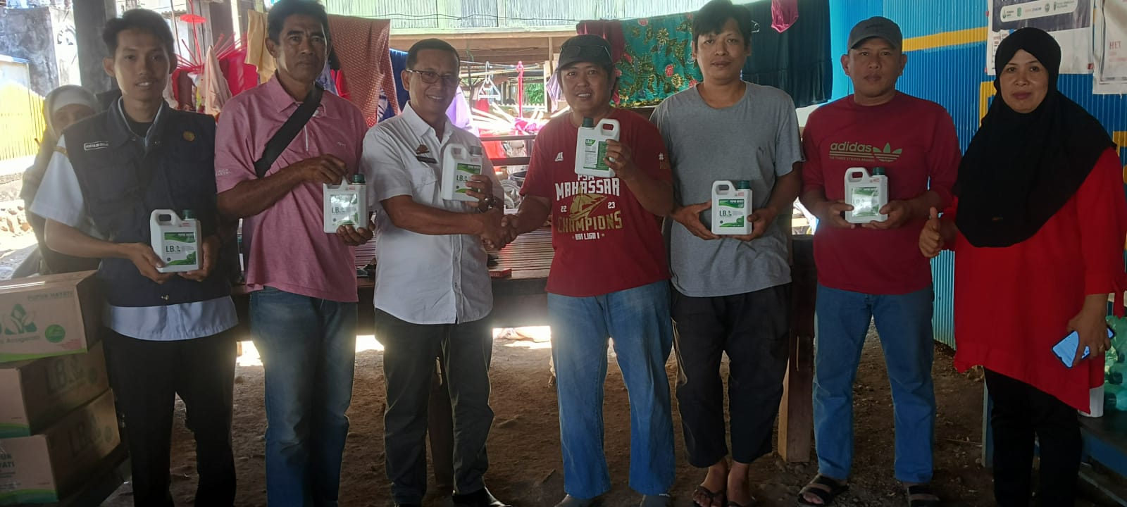 Kelompok Tani Barokah di Lapadde Dapat Bantuan Pupuk Hayati dari Pemkot Parepare