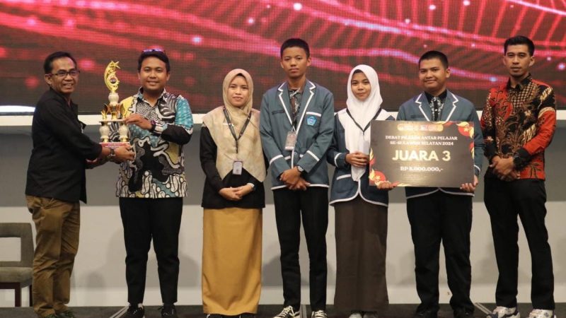 Perwakilan KPU Pinrang Raih Juara di Debat KPU Sulsel