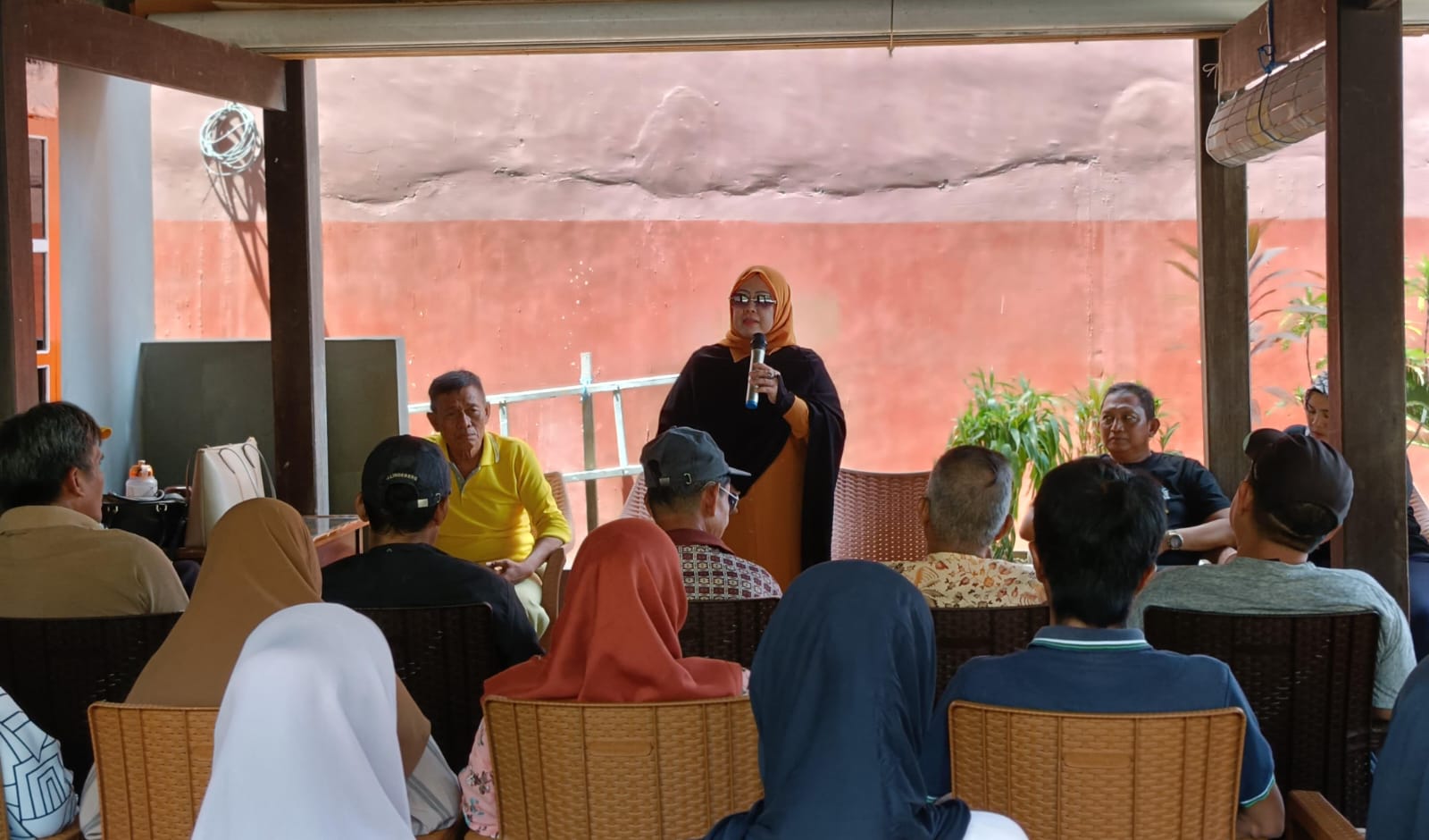Tokoh Masyarakat Bumi Harapan Nilai Paslon Erat-Bersalam Punya Kans Besar Menang di Pilkada 2024
