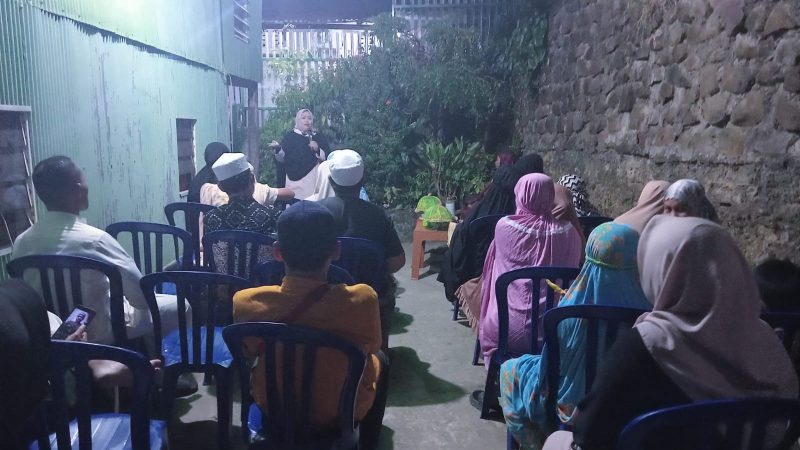 Tausiyah di Kediaman Warga Panyanya, Erna Rasyid Taufan Dapat Pujian