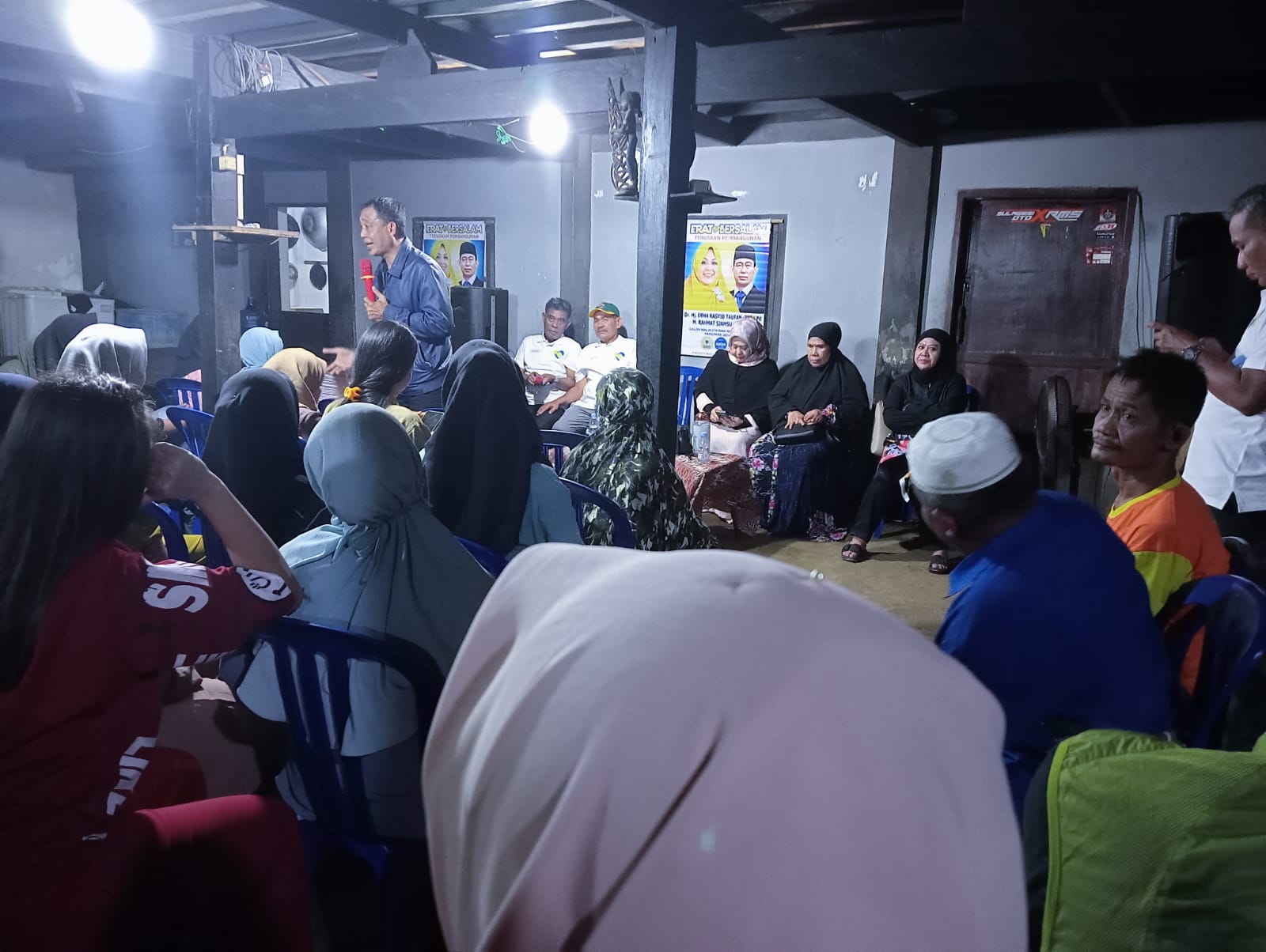 Warga Apresiasi Erat Bersalam Hadirkan Program Call Center Prima Hingga Peduli Pendidikan