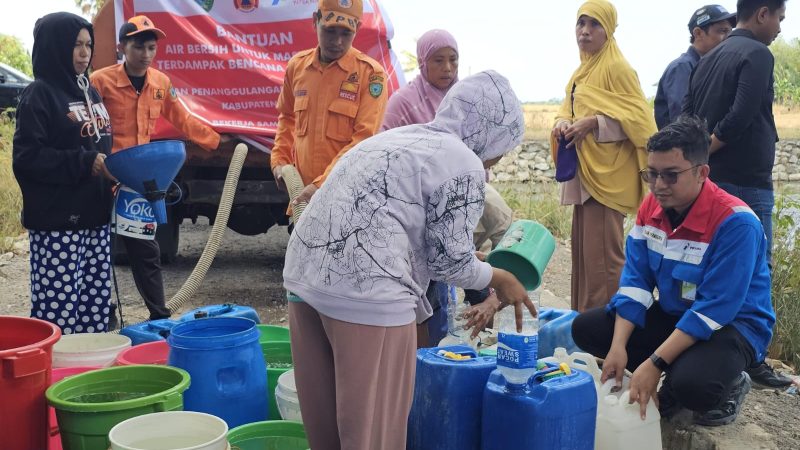 Pertamina Patra Niaga Sulawesi Salurkan Bantuan Air Bersih Untuk Masyarakat Terdampak Bencana Kekeringan di Maros