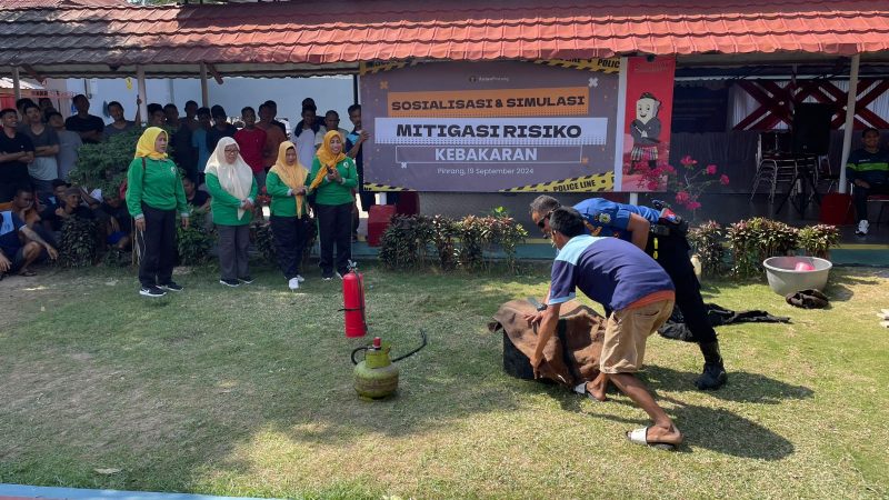 Rutan Pinrang Libatkan Damkar Gelar Simulasi Penanganan Kebakaran