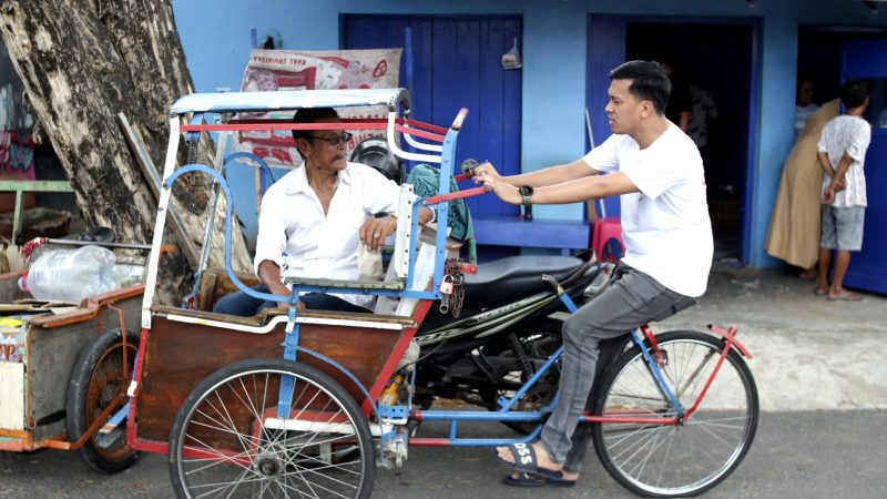 Pengayuh Becak di Parepare Curhat ke Cawalkot Nomor 1 ANH