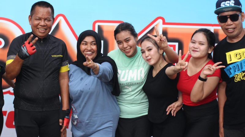 Senam Zumba, Sister Getarkan Posko Pemenangan MZ Berbakti