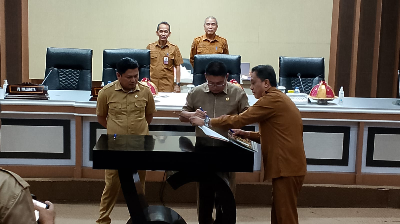 DPRD Parepare Tetapkan Pimpinan Definitif Periode 2024-2029