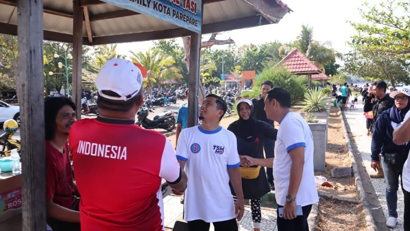 Berinteraksi di Taman Mattirotasi, Tasming-Hermanto Dengarkan Harapan Warga