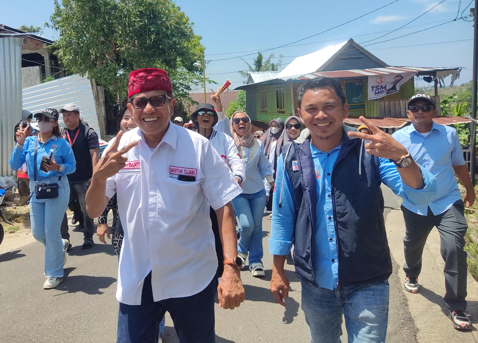 Tak Kunjung Diperbaiki, Warga Curhat ke Prof Bakhtiar Tijjang soal Jalan Berlubang di Tegal