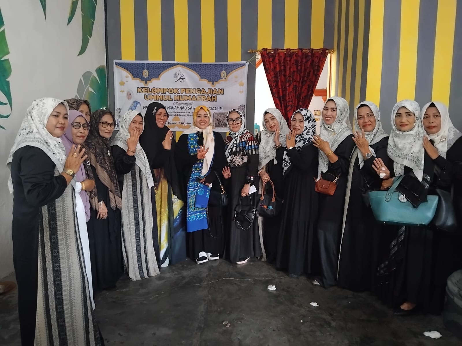 Erat Bawakan Hikmah Maulid Nabi di Kelompok Pengajian Ummul Humaerah