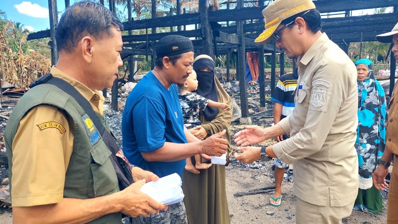 Hadir untuk Warga, Pemkab Pinrang Salurkan Bantuan ke Korban Bencana di Tiga Kecamatan