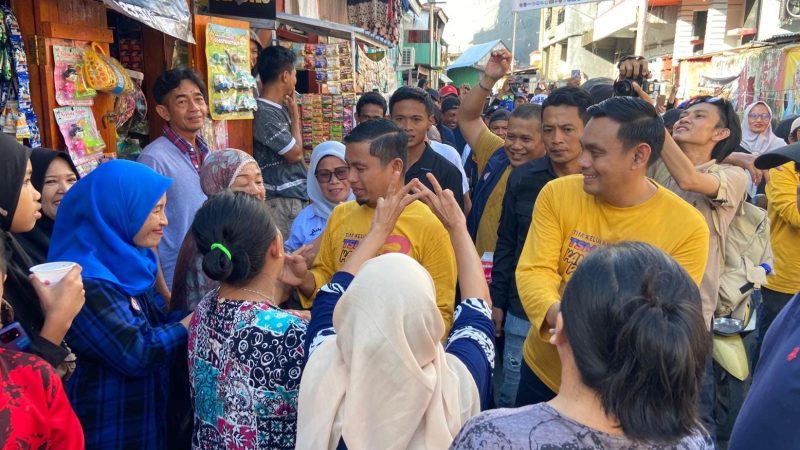 Potret Kedekatan Tasming-Hermanto bersama Warga saat Blusukan di Kampung Pisang