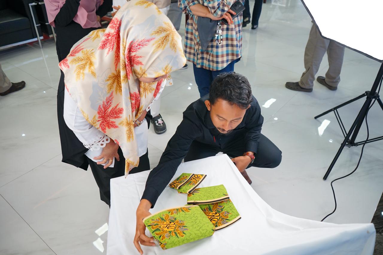 PT Pertamina Sulawesi Tingkatkan Kompetensi Mitra Binaan Melalui Pelatihan Upskilling Product Photography