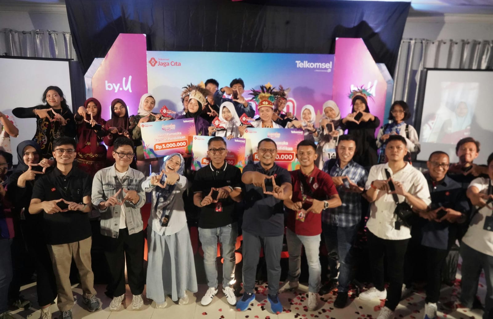 15 Pelajar dari Area Pamasuka Tampil Memukau di Final Inspiration Day Telkomsel Jaga Cita, Ini Pemenangnya!