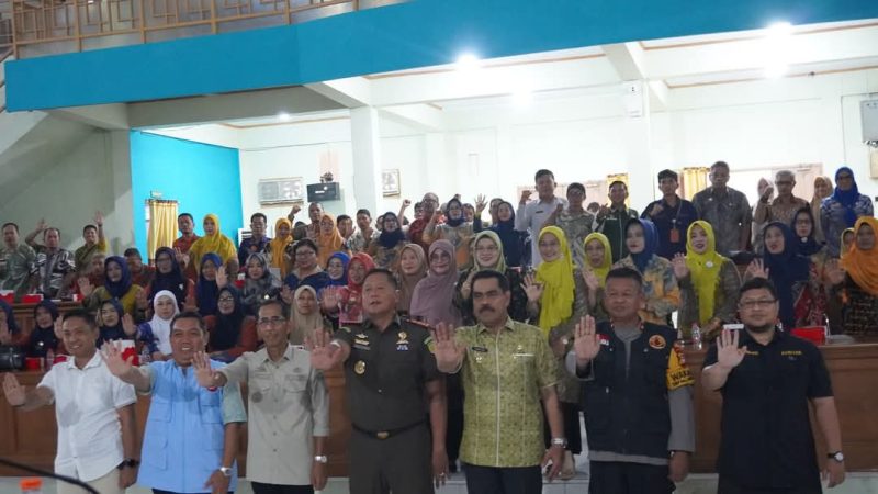 Libatkan Kepsek, Pj Bupati Pinrang Membuka Sosialisasi Pencegahan Tipikor