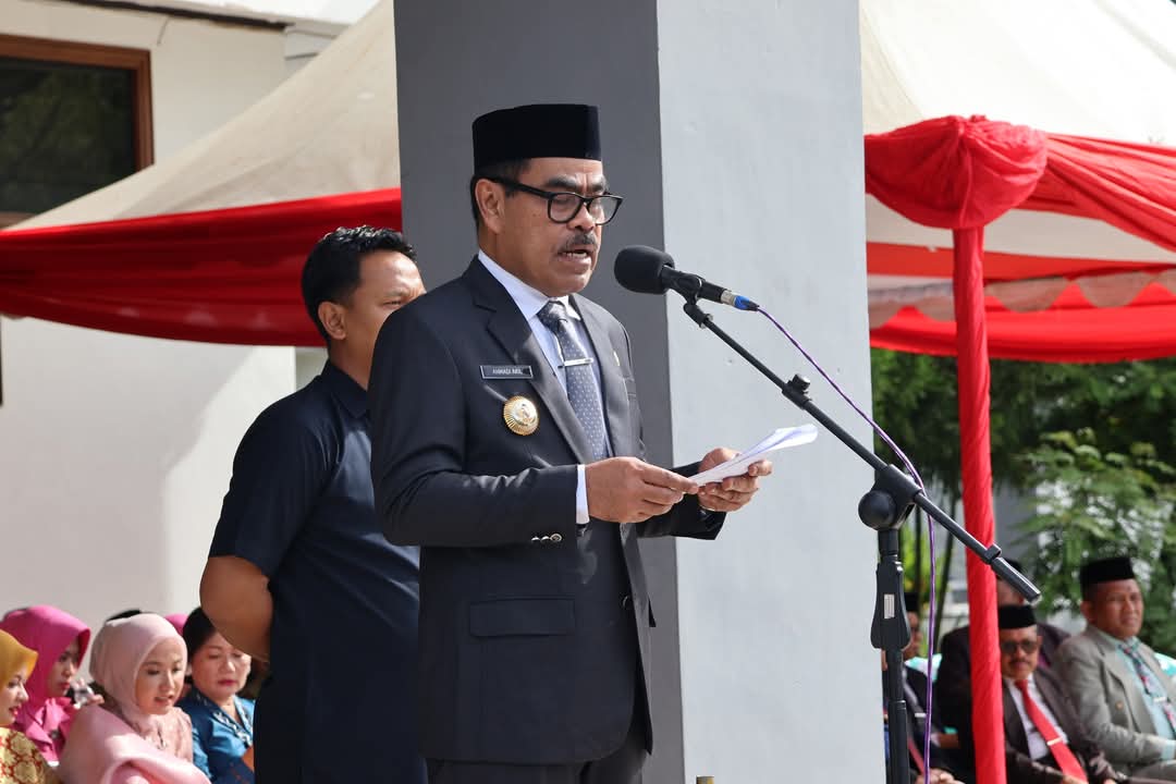 Pj Bupati Pinrang jadi Pembina pada Upacara Peringatan Hari Ibu Nasional