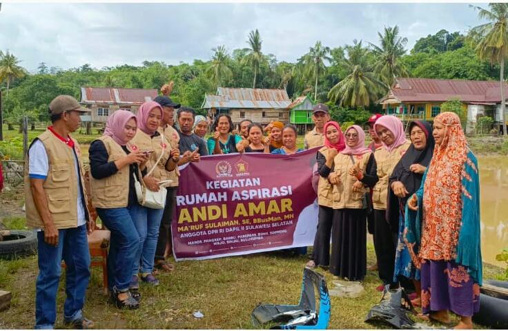 Relawan AAS Community Salurkan Bantuan untuk Korban Banjir di Maros, Barru, Pangkep, dan Makassar