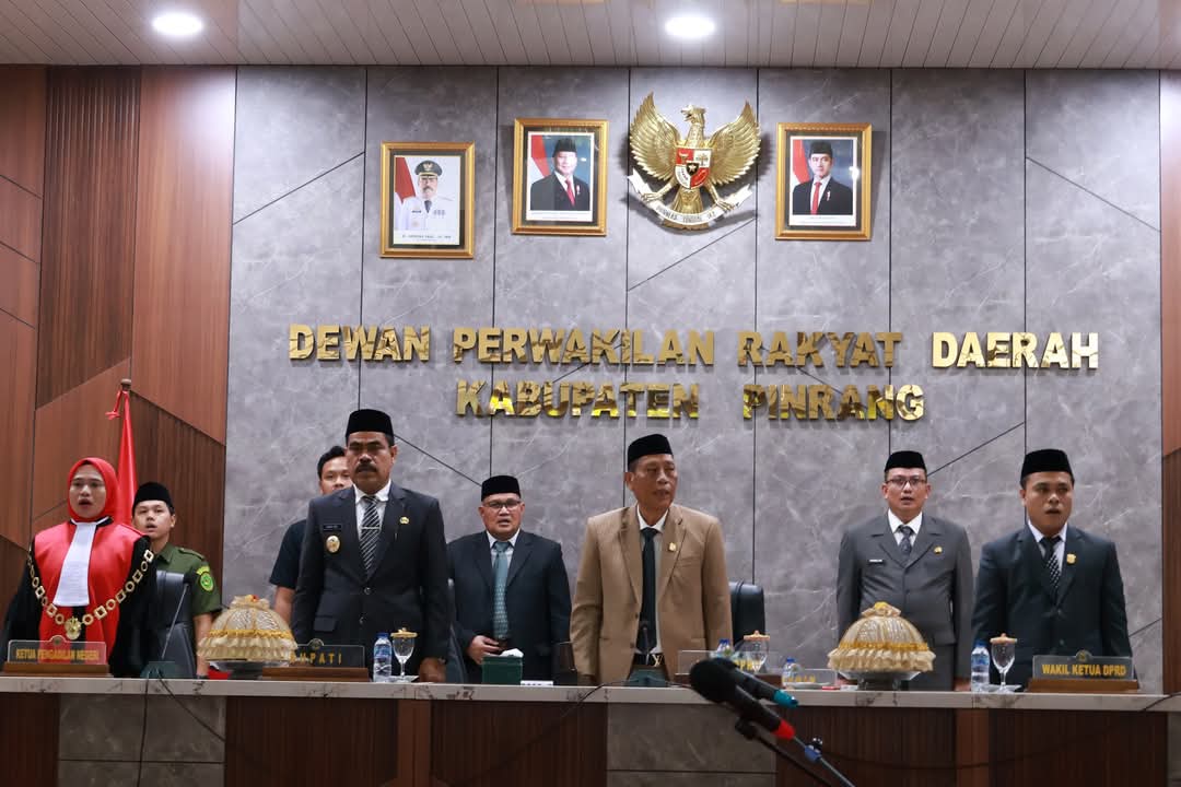 Pj Bupati Ahmadi Akil Hadiri Pelantikan Wakil Ketua DPRD Pinrang