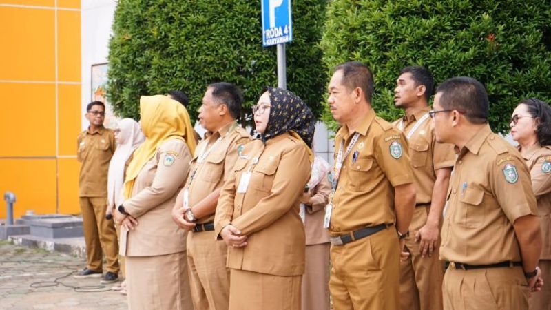 RSUD Andi Makkasau Gelar Apel Penganugerahan Pegawai Teladan dan Pelepasan Purna Tugas ASN