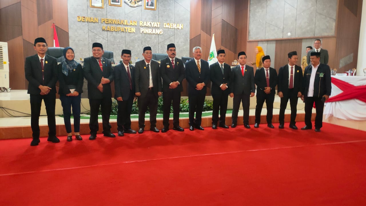 DPRD Pinrang Tetapkan Andi Irwan Hamid-Sudirman Bungi sebagai Bupati dan Wabup Terpilih