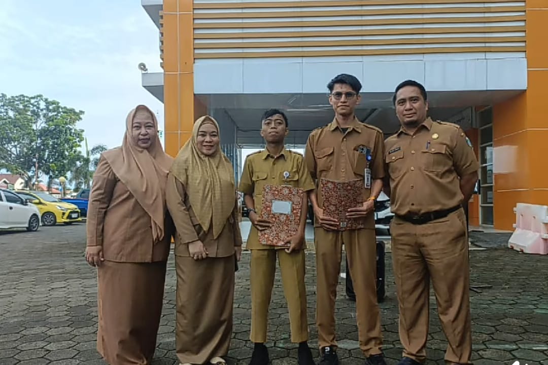 Inovatif, Dua Pegawai RSUD Andi Makkasau Diberi Penghargaan