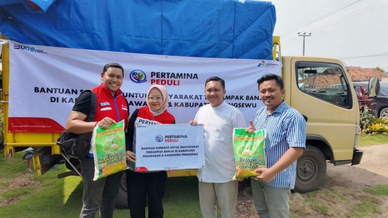 Pertamina Salurkan 1000 Paket Sembako untuk Warga Terdampak Banjir di Lampung