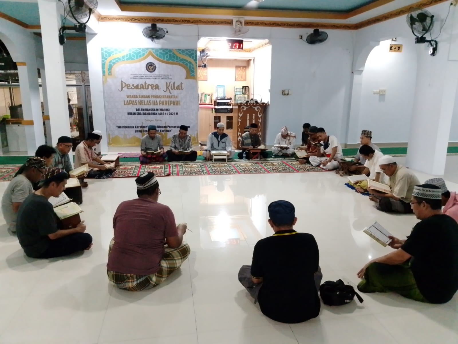 Kalapas Parepare Terapkan Program One Day One Juz bagi Warga Binaan