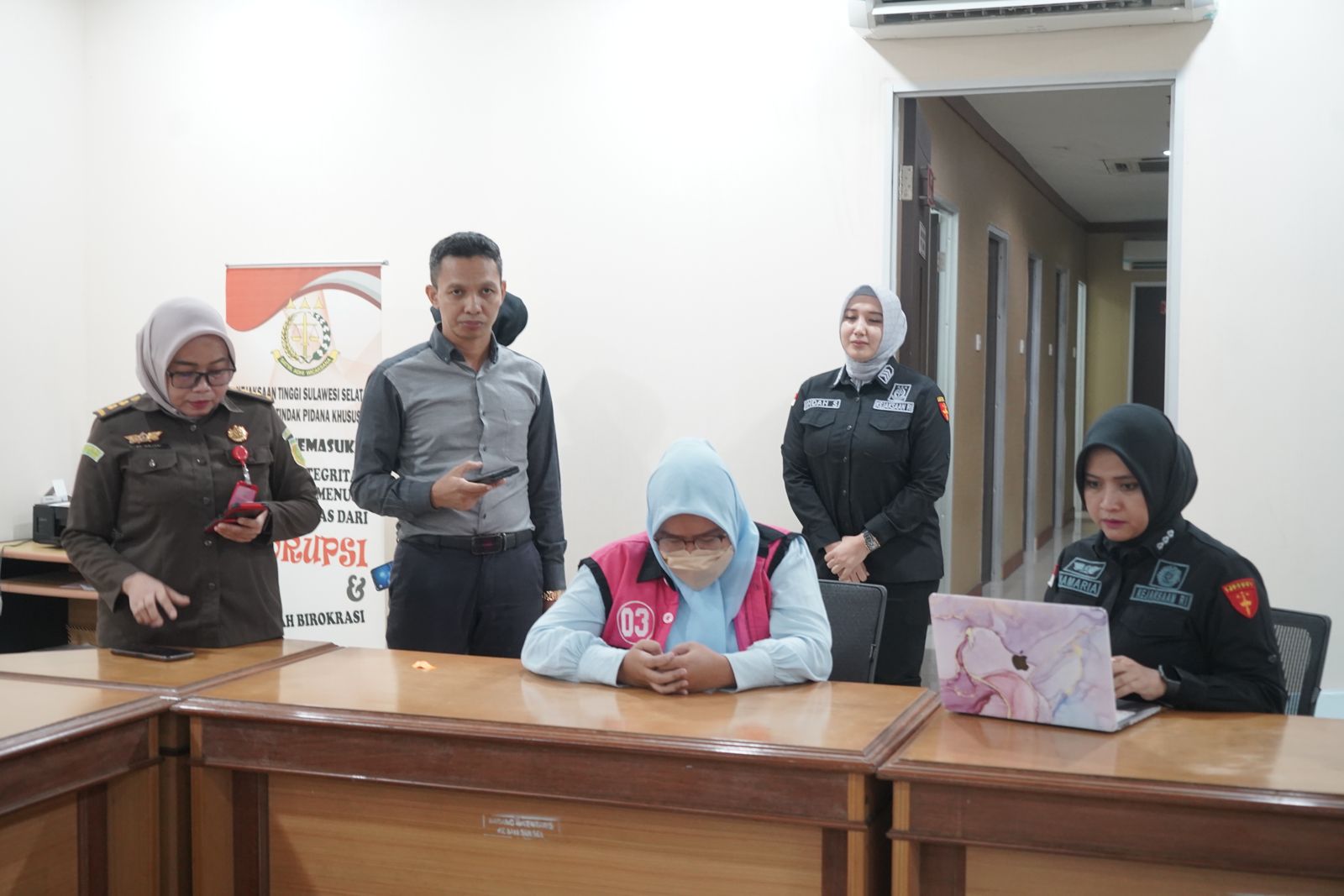 JPU Kejati Sulsel Tahan Tersangka Dugaan Korupsi Kredit BRI Pattalassang Takalar
