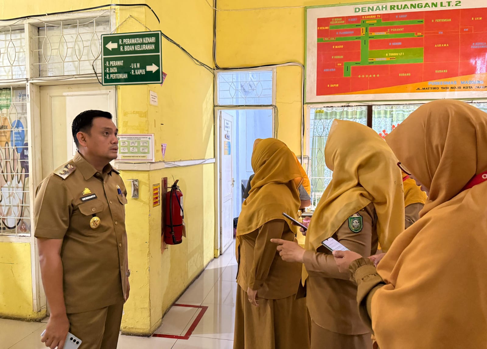 Warga Keluhkan Pelayanan di IGD Puskesmas Madising, Wawali Hermanto Turun Tangan