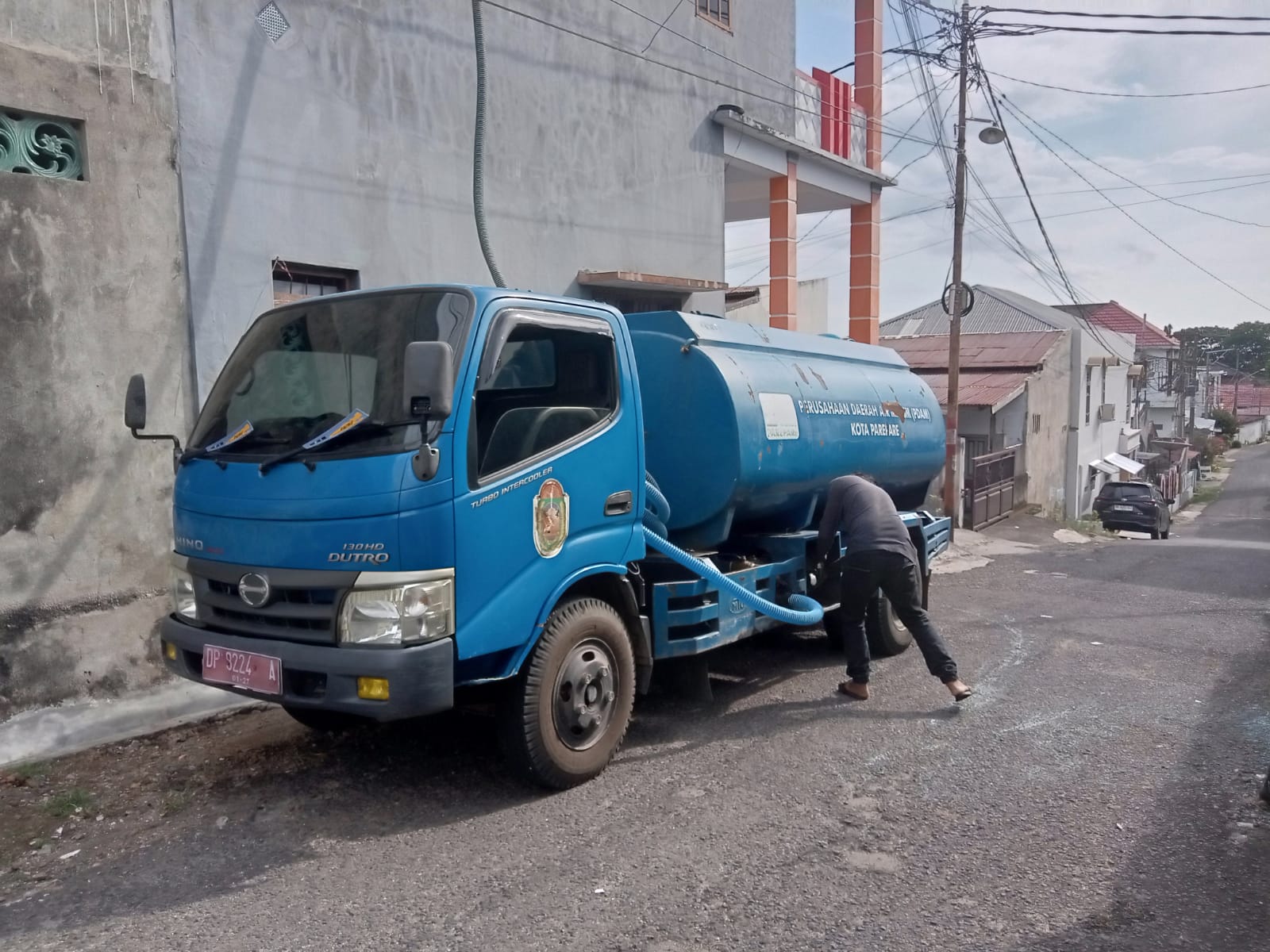 Layanan Mobil Tangki Gratis, Solusi PAM Tirta Karajae bagi Pelanggan Terdampak Gangguan Distribusi Air Bersih