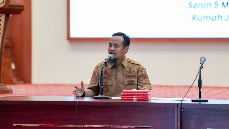 Gubernur Andi Sudirman Transfer Rp222 M untuk DBH 24 Kabupaten Kota