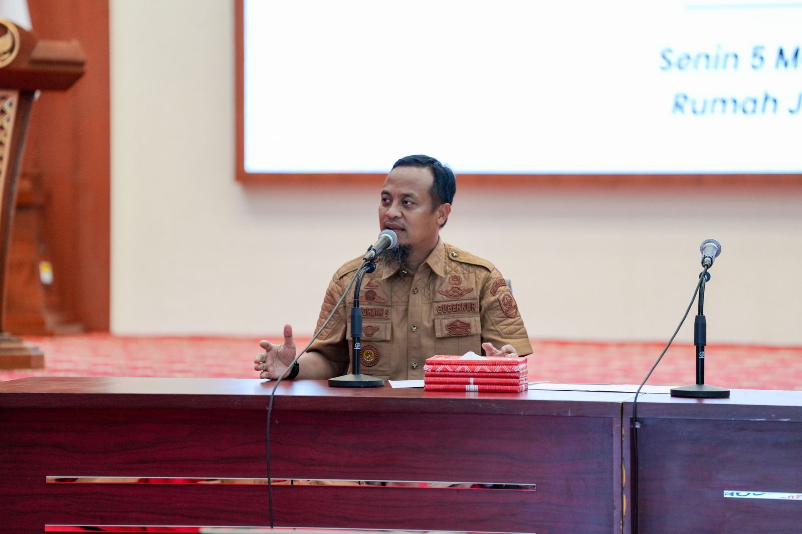 Gubernur Andi Sudirman Transfer Rp222 M untuk DBH 24 Kabupaten Kota