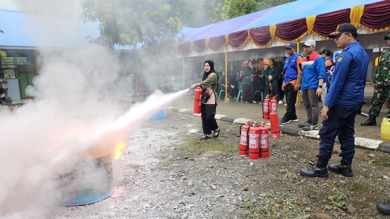 Pertamina Sulawesi Gelar Safety Drill Penanggulangan Kebakaran di AFT Hasanuddin Desa Baji Mangngai