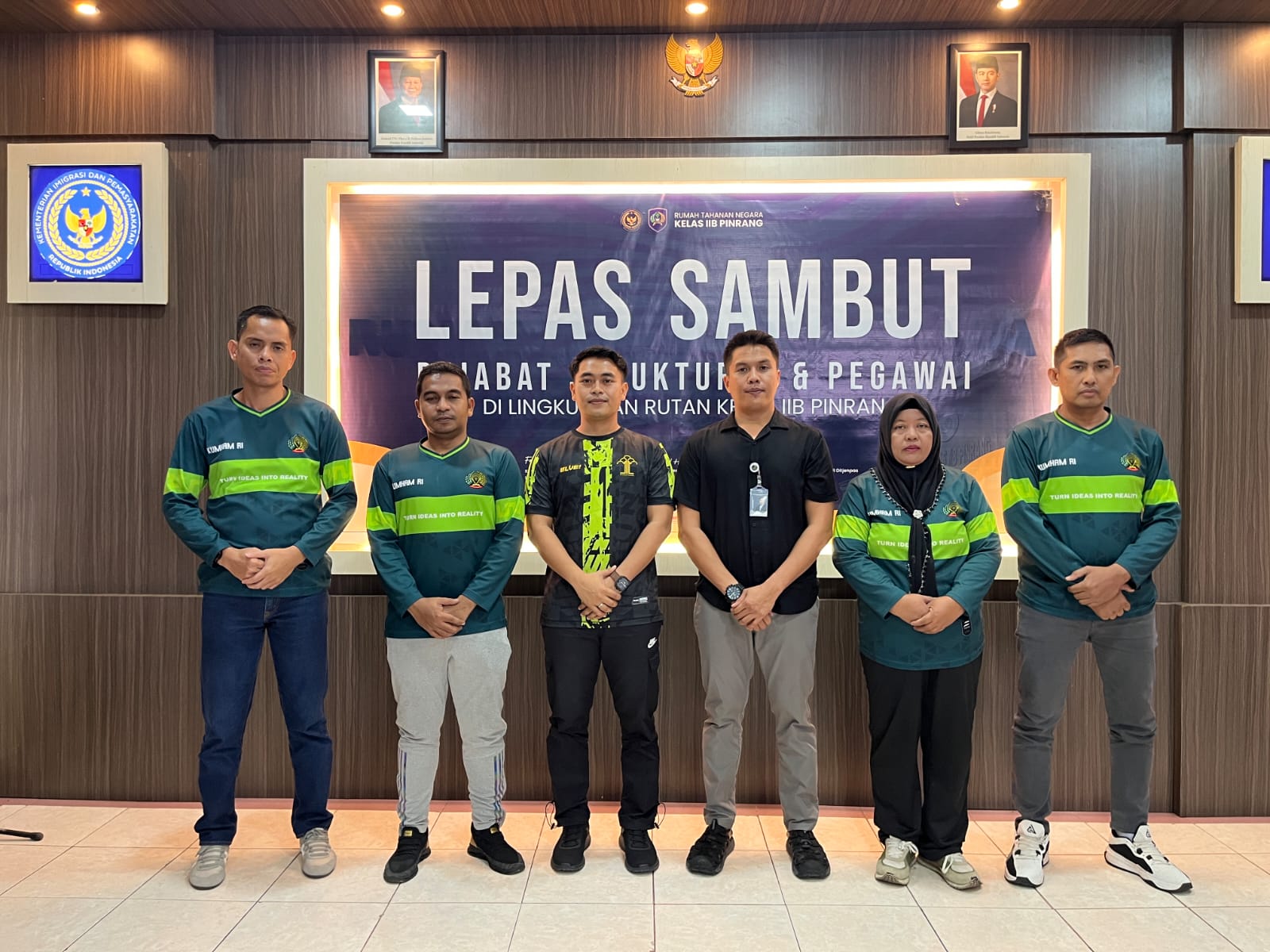 Rutan Pinrang Gelar Pisah Sambut Pegawai: Fadlan Sahan dan Sabriadi Pindah Tugas, Abd. Halim Mujtahid Resmi Jabat Ka. KPR