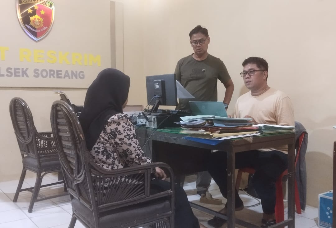 Cucu Kuras Uang Nenek di ATM untuk Bermain Judi Online