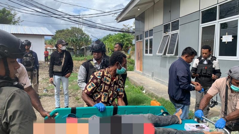 Dua Pekerja Sipil Bangunan Meninggal Dunia Ditembak KKB, Satgas Ops Damai Cartenz Sigap Lakukan Pengejaran dan Evakuasi Korban