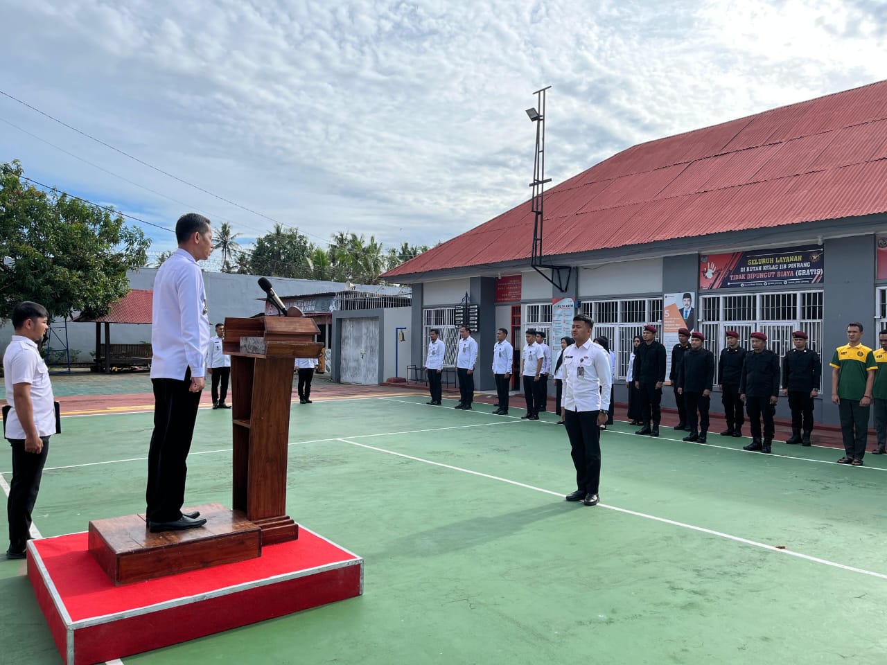 Tegaskan Komitmen Pegawai, Rutan Pinrang Gelar Apel Deklarasi Zero Handphone dan Narkoba