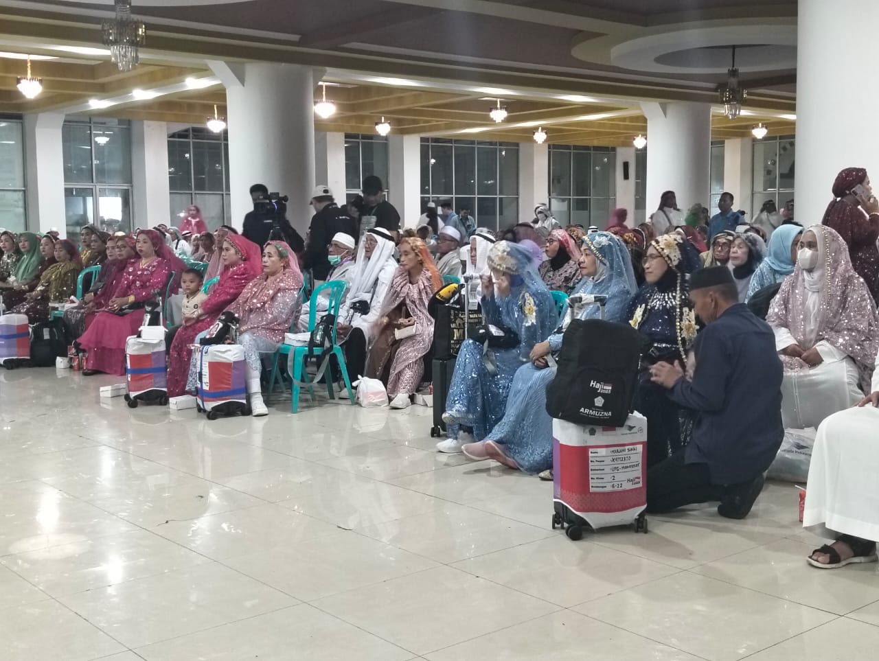 Jemaah Haji Pinrang Abaikan Cuaca Ekstrem Demi Beribadah di Tanah Suci