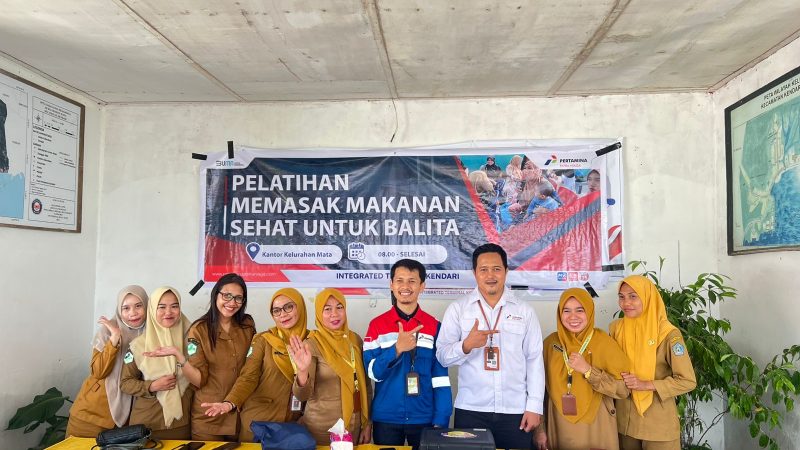 Pertamina Patra Niaga Sulawesi IT Kendari Gelar Program Gizi Mata Seimbang di Kelurahan Mata