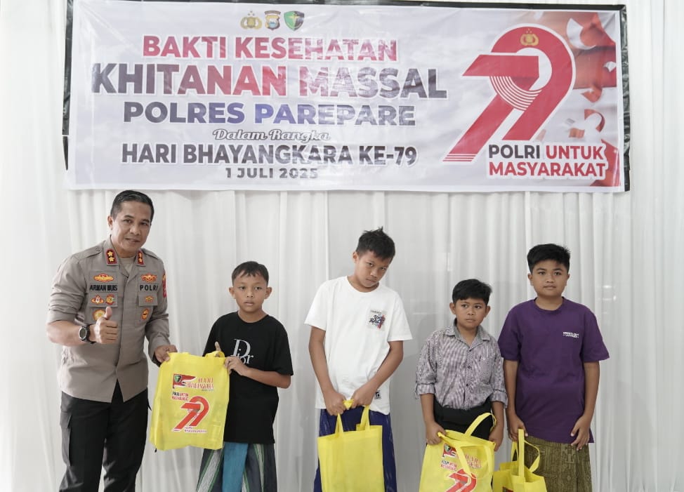 Bakti Kesehatan Sambut Hari Bhayangkara ke 79, Polres Parepare Gelar Donor Darah, Sunatan Massal, dan Pemeriksaan Kesehatan Gratis
