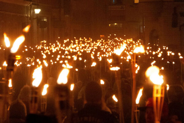Desa Bara Batu Gelar Pawai Obor, Tablig Akbar, dan Pesta Budaya Mappadendang Season 3
