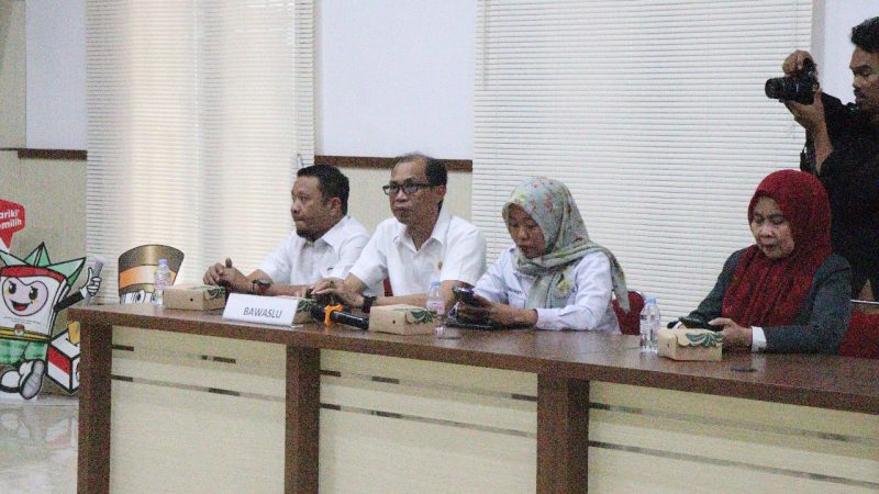 Bawaslu Parepare Ikuti Rapat Pleno Rekapitulasi DPB Triwulan II Tahun 2025