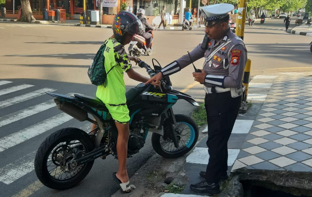 Imbauan Keselamatan Satlantas Polres Parepare: Nikmati Perjalanan dengan Aman Tanpa Melanggar Hukum