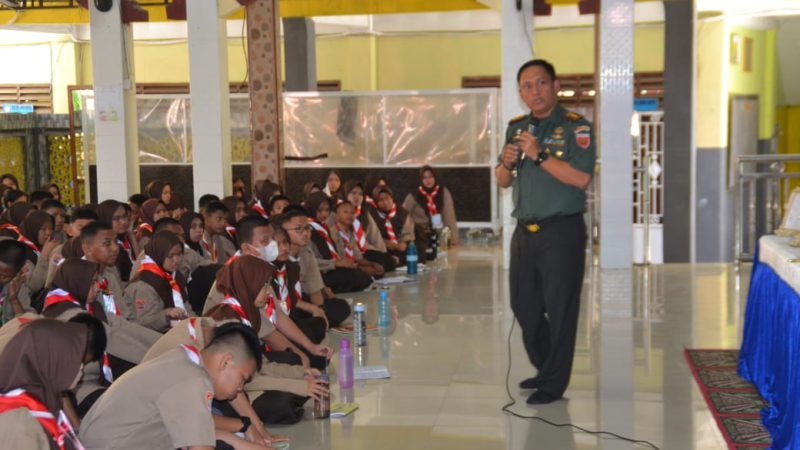 Dandim Pangkep Beri Materi Pengenalan 4 Konsensus Dasar Bangsa ke Pelajar SMAN 11
