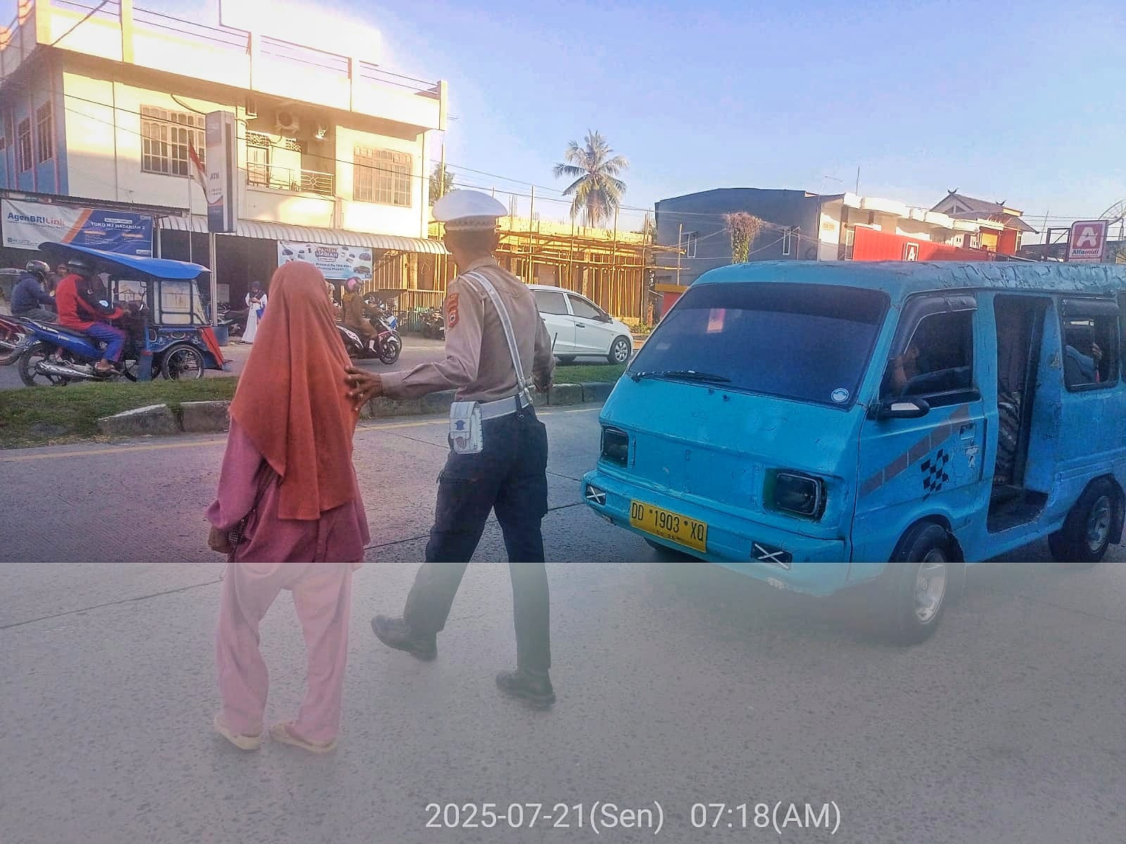 Melalui Strong Poin, Personil Polsek Bungoro Terus Tingkatkan Pengaturan di Jalan