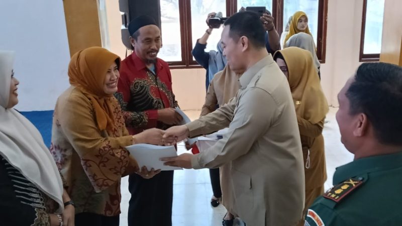 Forkopimda Pangkep Ikuti Peluncuran Kelembagaan Koperasi Desa/Kelurahan Merah Putih Serentak Secara Daring