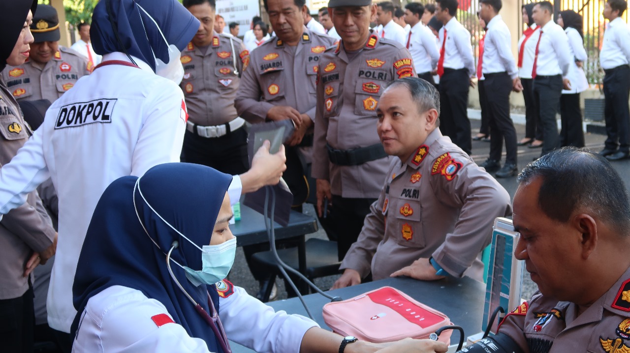 Pastikan Kondisi Personil Sehat saat Bertugas, Polres Parepare Gelar Pemeriksaan Kesehatan