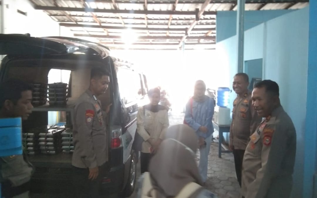 Patroli Dialogis Polsek Bacukiki Kunjungi Posko SPPG, Siap Berikan Bantuan Kepolisian jika Dibutuhkan