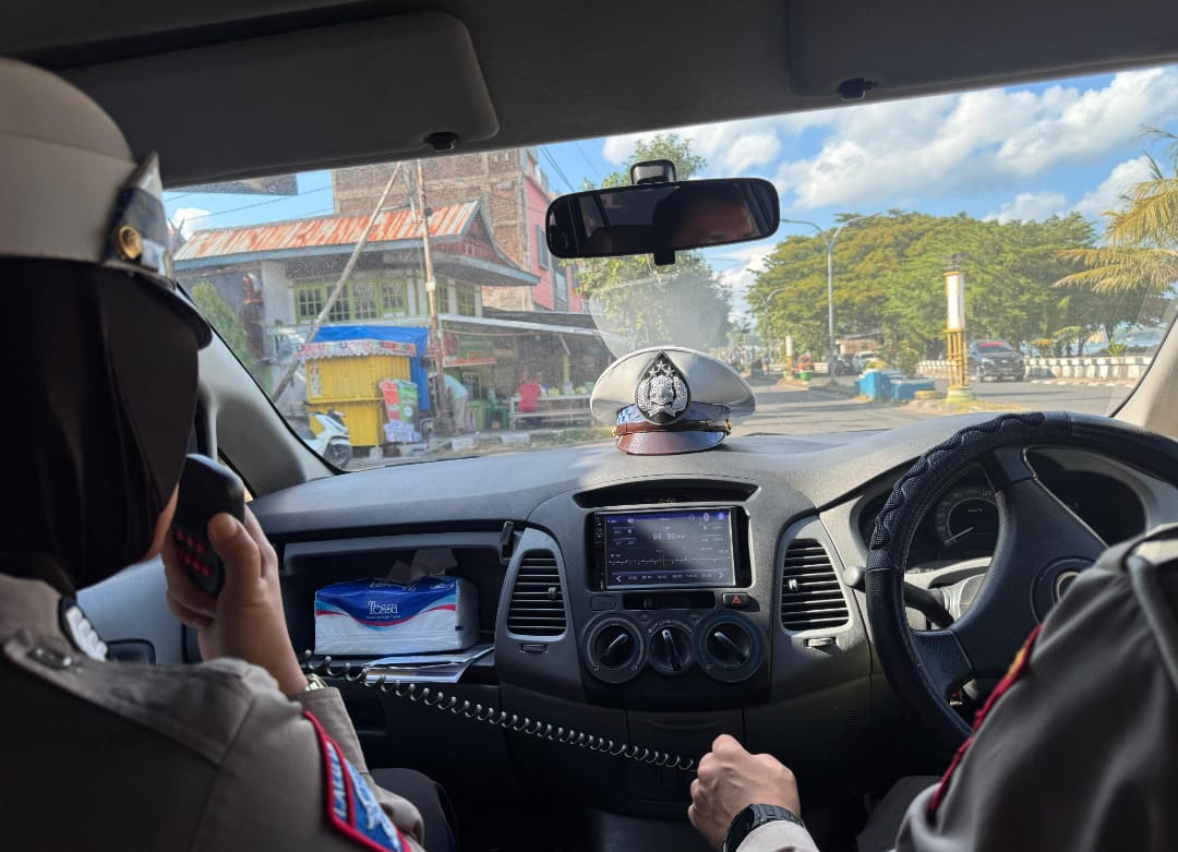 Satlantas Polres Parepare Edukasi Pengendara Melalui Penerangan Keliling